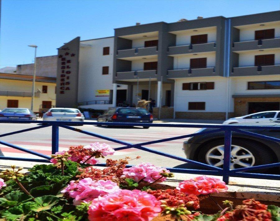 Residence Eloisa Appartamenti Balestrate Bagian luar foto